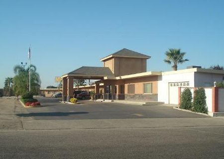 Village Inn Туларе Экстерьер фото